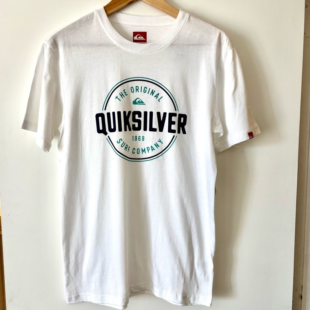 QUIKSILVER Men’s‎ White T-Shirt Short Sleeve Logo Size X Small NWT Casual Surf